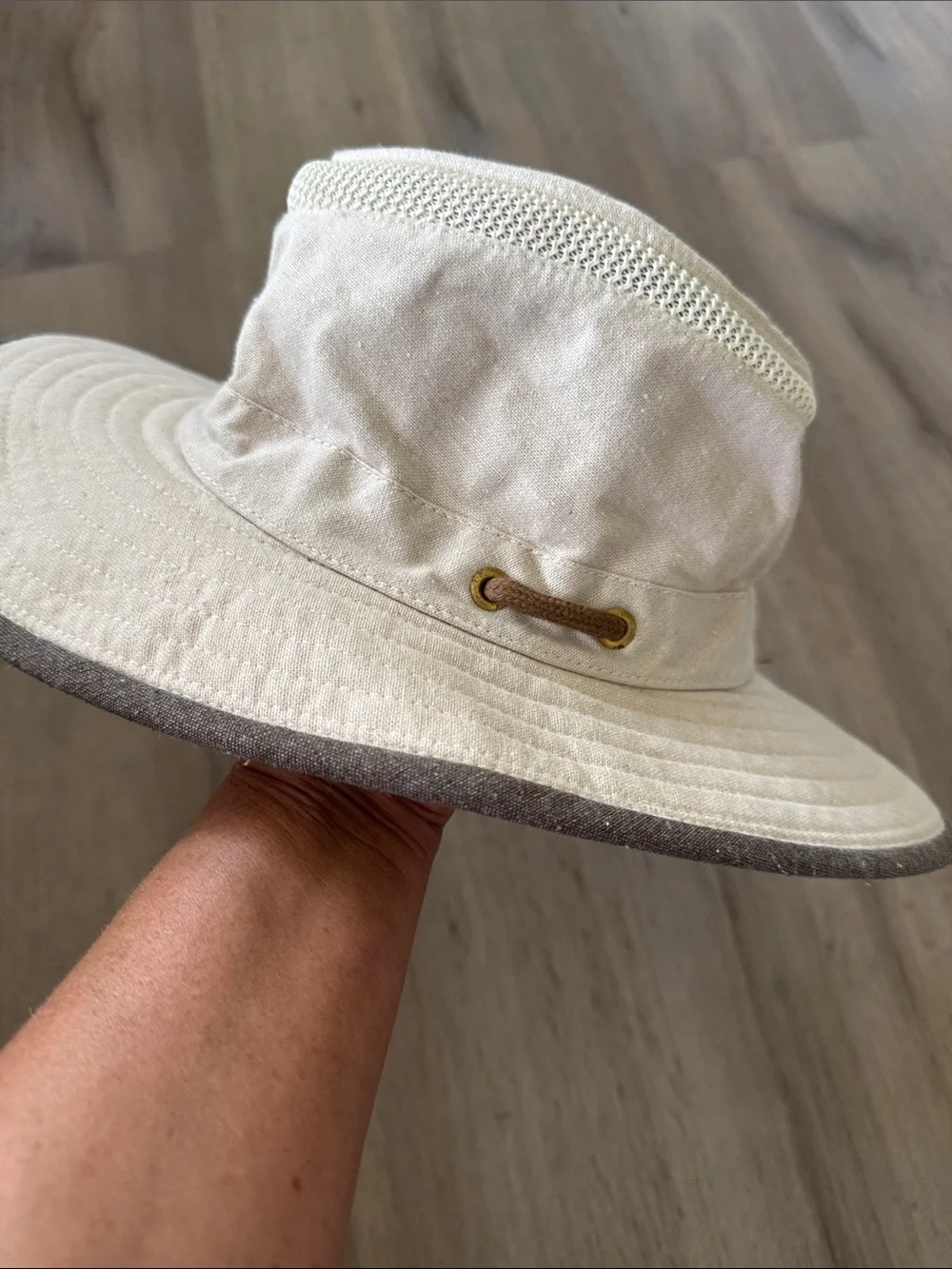 Cream Wide-Brim Sun Hat
